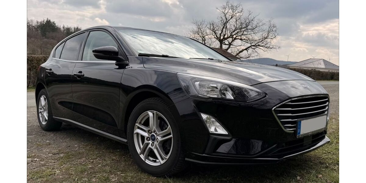 Ford Focus 43.000 km 18.300 &euro; Gladenbach 35075