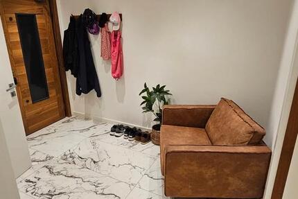 Natur & Komfort vereint: exklusive 2,5-Zimmer-Wohnung mit Balkon zimmer