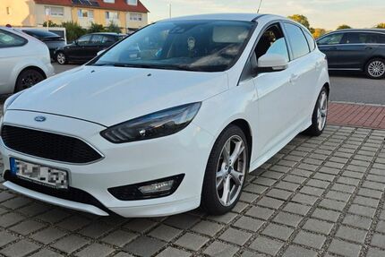 Ford Focus 131.000 km 9.000 &euro; Umkirch 79224