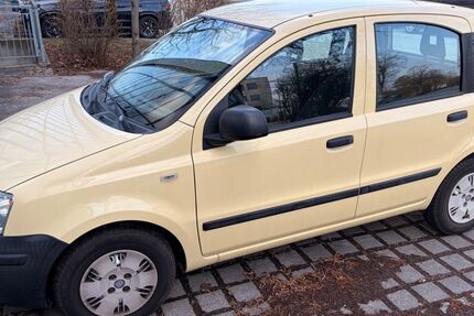 Fiat Panda 136.722 km 1.899 &euro; Sauerlach 82054