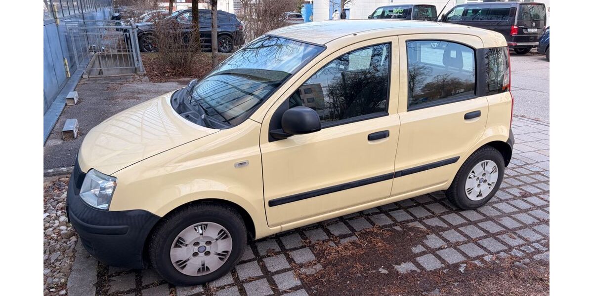 Fiat Panda 136.722 km 1.899 &euro; Sauerlach 82054