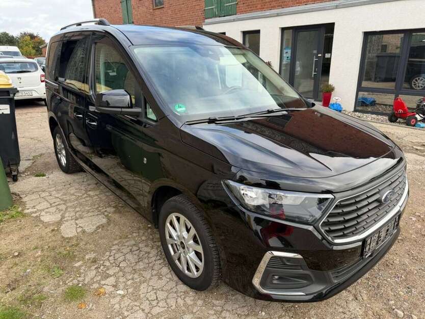 Ford Tourneo Connect 56.320 km 22.950 € Bösdorf 24306