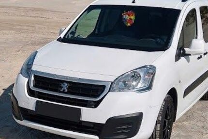 Peugeot Partner Tepee 117.000 km 7.100 &euro; Fahrenkrug 23795