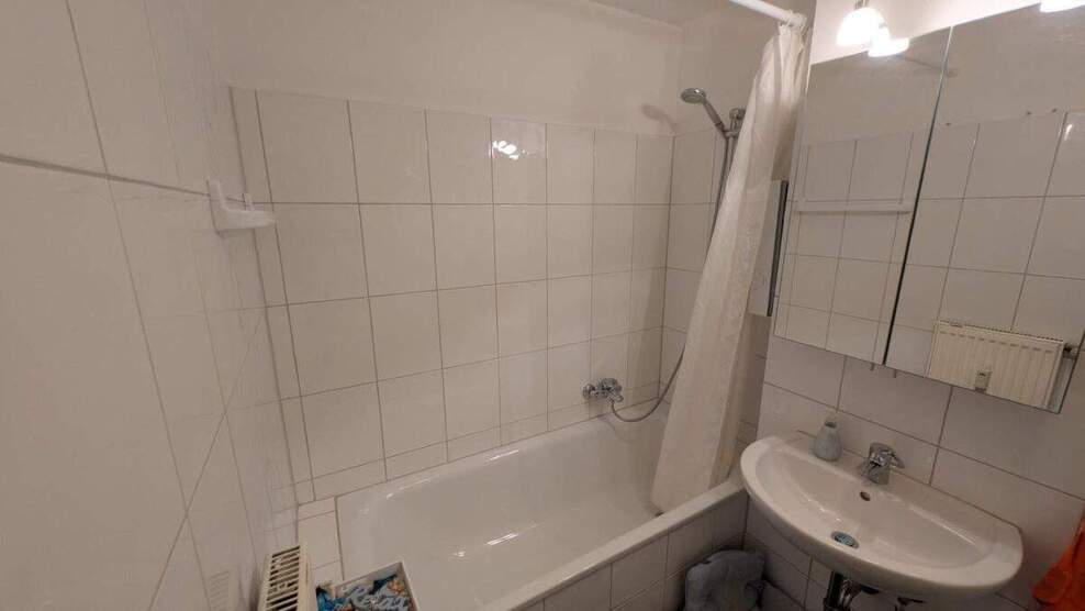 Wohnung mit Traum-Ausblick und Tiefgaragen-Stellplatz in Wuppertal-ElberfeldUellendahl 2 zimmer