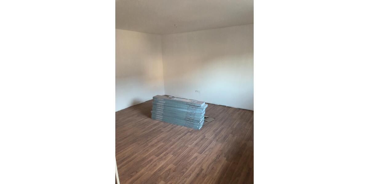 Großzügige 2-Zimmer Wohnung + Doppelgarage: 90qm in BLB 2 zimmer