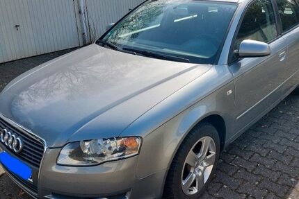 Audi A4 185.000 km 2.990 &euro; Mannheim 68305