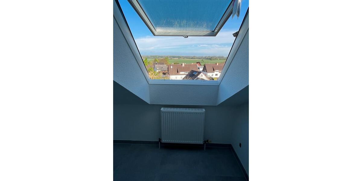 Dachgeschoßwohnung Linkenheim-Hochstetten Hochstetten - 3 Zimmer, 87 m&sup2;, 275.000&euro; | Angebot:23792960