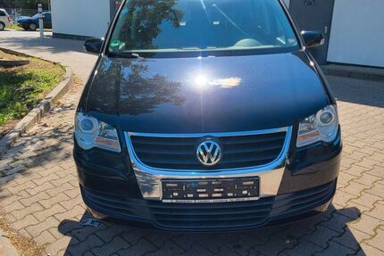 VW Touran 188.000 km 2.990 &euro; Hannover 30177