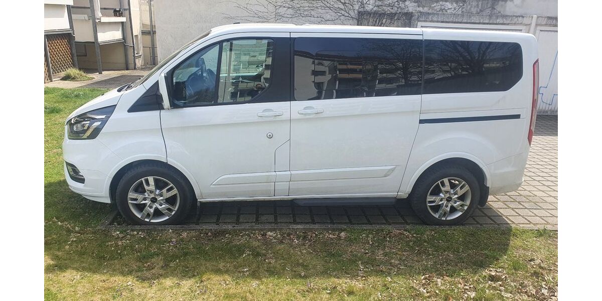 Ford Tourneo Custom 63.300 km 33.800 &euro; Plauen 08525