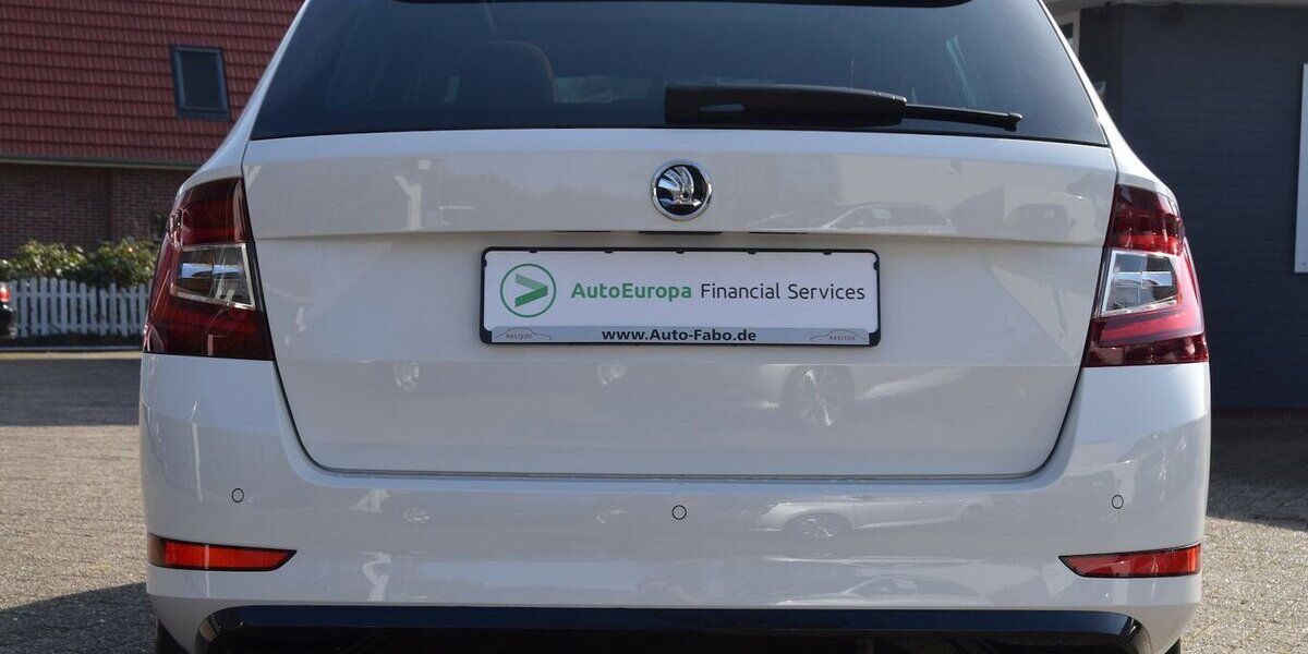 Skoda Fabia Combi Monte Carlo Panorama*Smart Link*GRA 57.790 km 14.980 &euro; Rastede 26160