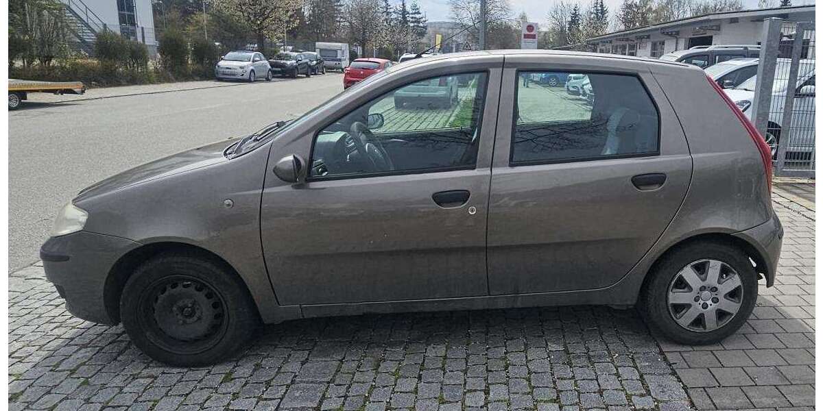 Fiat Punto 210.000 km 1.400 &euro; Waldkraiburg 84478