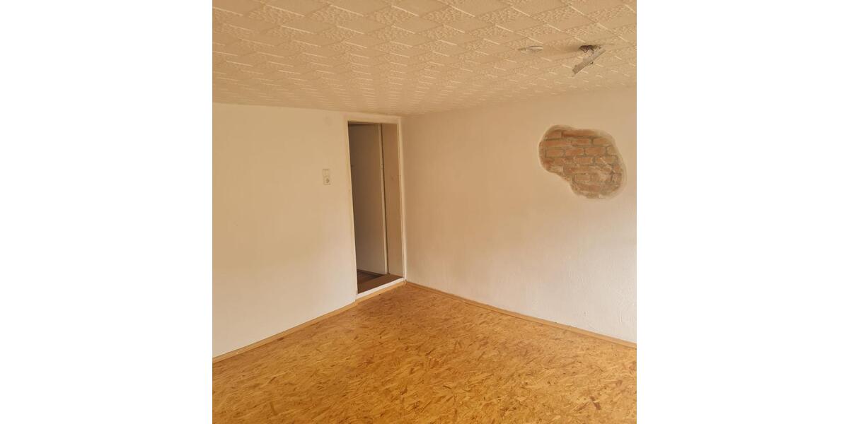 Doppelhaushälfte Schechingen - 7 Zimmer, 140 m&sup2;, 178.000&euro; | Angebot:26991627