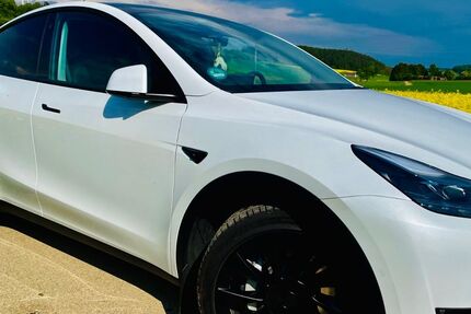 Tesla Model Y 75.000 km 29.650 &euro; Holzheim 86684
