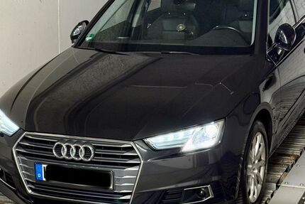 Audi A4 116.471 km 14.900 &euro; Hamburg 20457