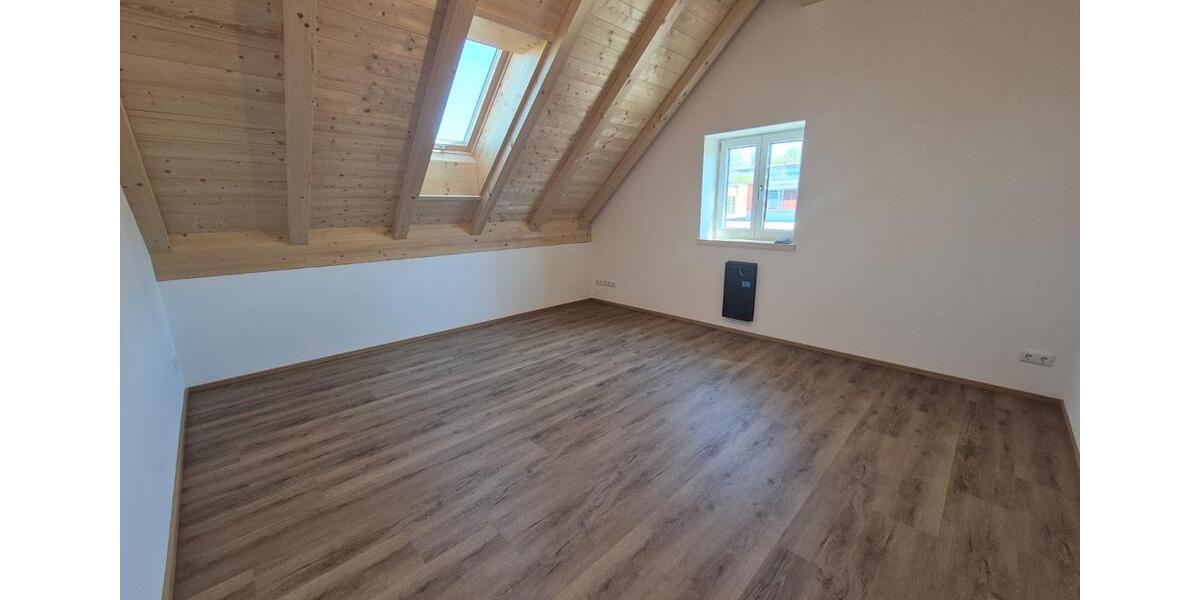 Dachgeschoßwohnung Bad Tölz - 4 Zimmer, 138 m&sup2;, 2.200&euro; | Angebot:26315210