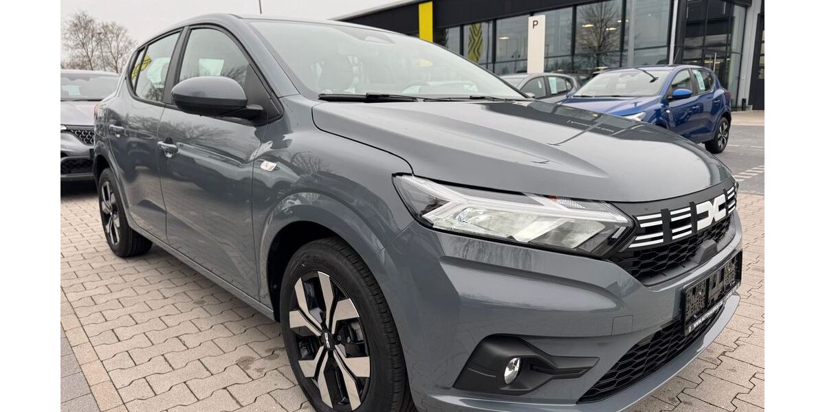 Dacia Sandero 2.650 km 17.990 &euro; Wiesmoor 26639