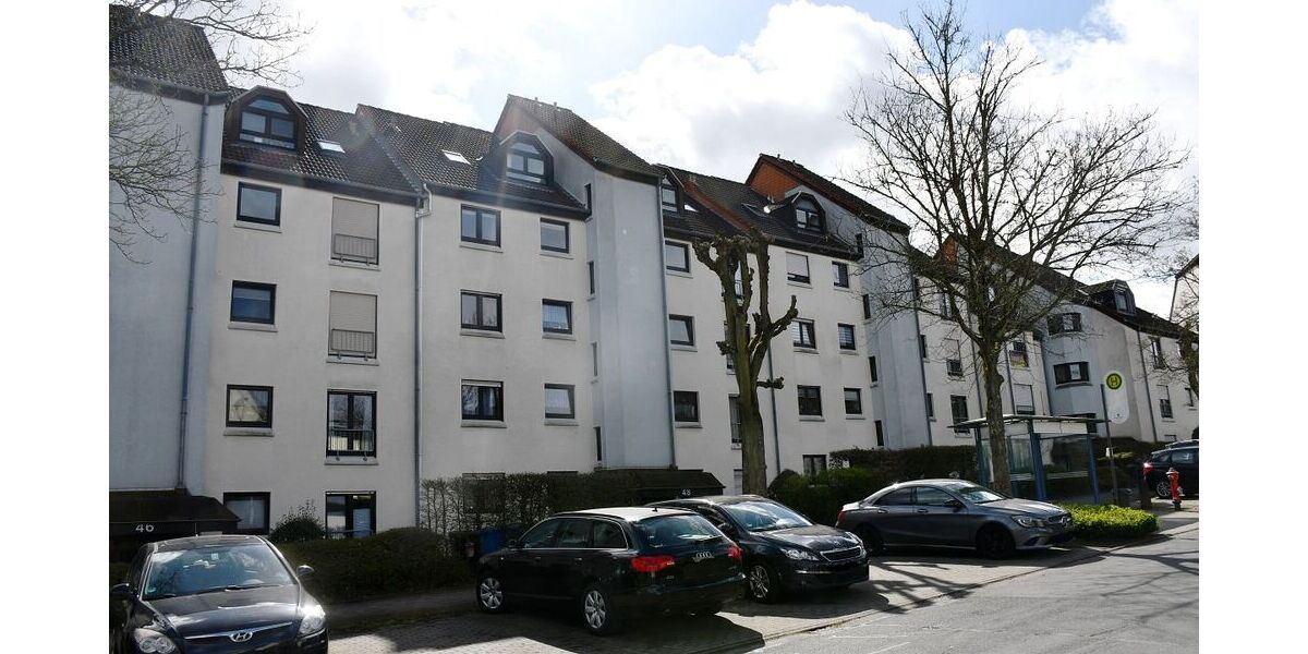 **RESERVIERT** Ansprechende 3-Zimmer-Eigentumswohnung mit Sonnenbalkon und Tiefgaragenstellplatz in Bad Homburg vor der Höhe – Ober-Eschbach - Etagenwohnung Bad Homburg Gonzenheim | Angebot:26336945
