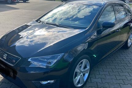 Seat Leon 99.000 km 14.199 € Dülmen 48249