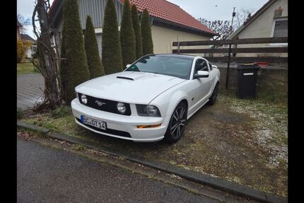Ford Mustang 111.779 km 12.900 &euro; Dettingen an der Iller 88451