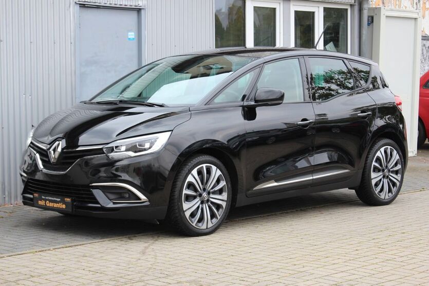 Renault Scenic 106.745 km 16.490 € Berlin 13089