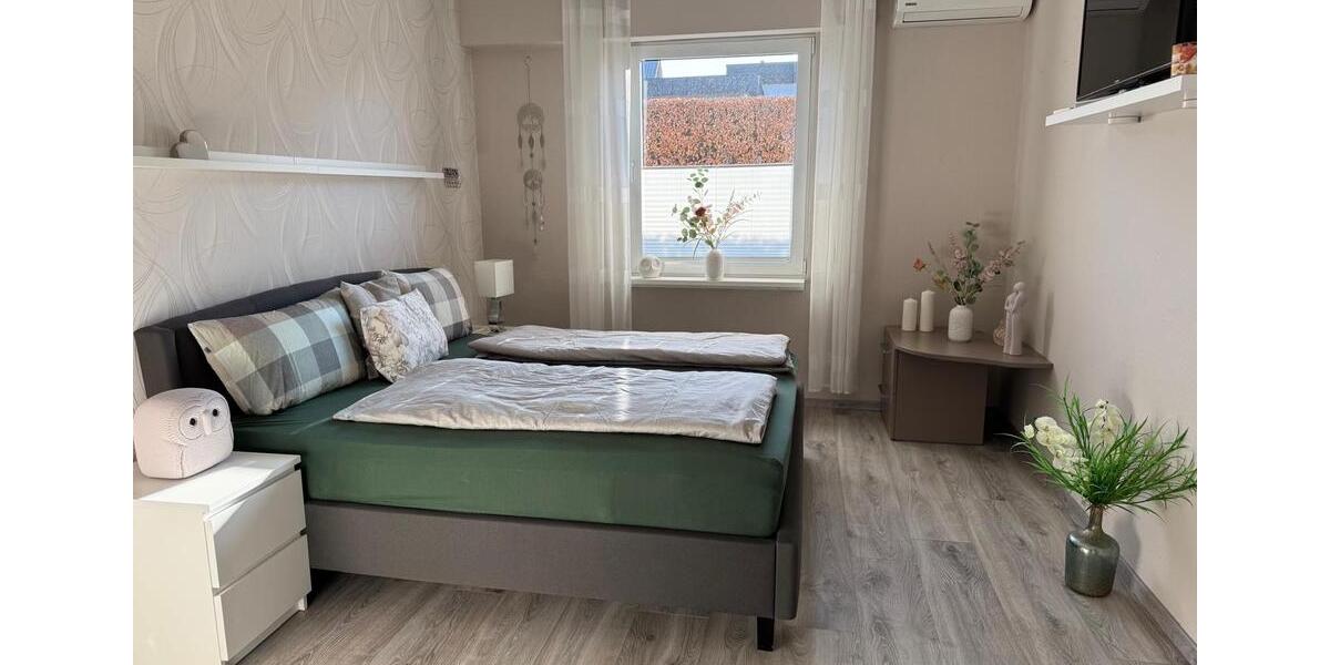 Bungalow Sundern (Sauerland) - 3 Zimmer, 120 m&sup2;, 1.300&euro; | Angebot:24951737