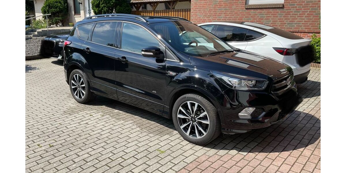 Ford Kuga 52.000 km 18.900 &euro; Seevetal 21217