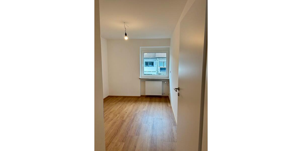 Reihenhaus München Messestadt Riem - 7 Zimmer, 160 m&sup2;, 3.209&euro; | Angebot:26343559