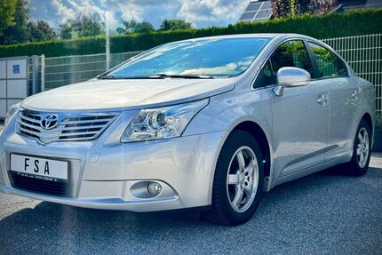 Toyota Avensis 49.000 km 8.499 € Dresden 01259