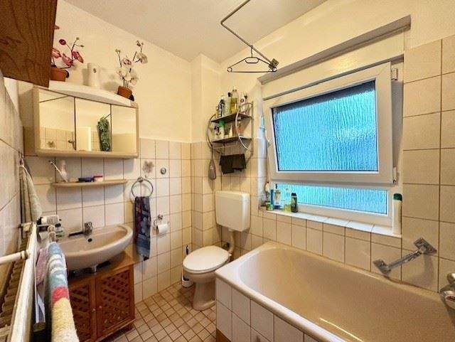 Mehrfamilienhaus, Wohnhaus Griesheim - 9 Zimmer, 193 m&sup2;, 695.000&euro; | Angebot:25628890