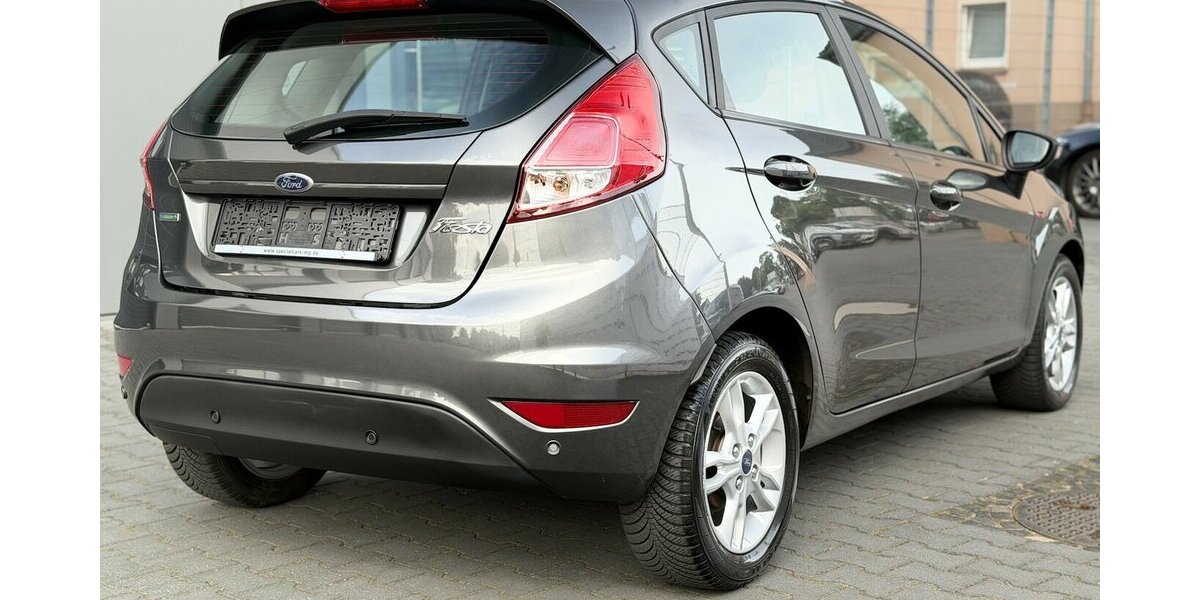 Ford Fiesta Celebration / Automatik / Klima 59.900 km 10.990 &euro; Mönchengladbach 41066
