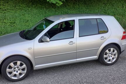 VW Golf 135.000 km 3.849 &euro; Grainau 82491