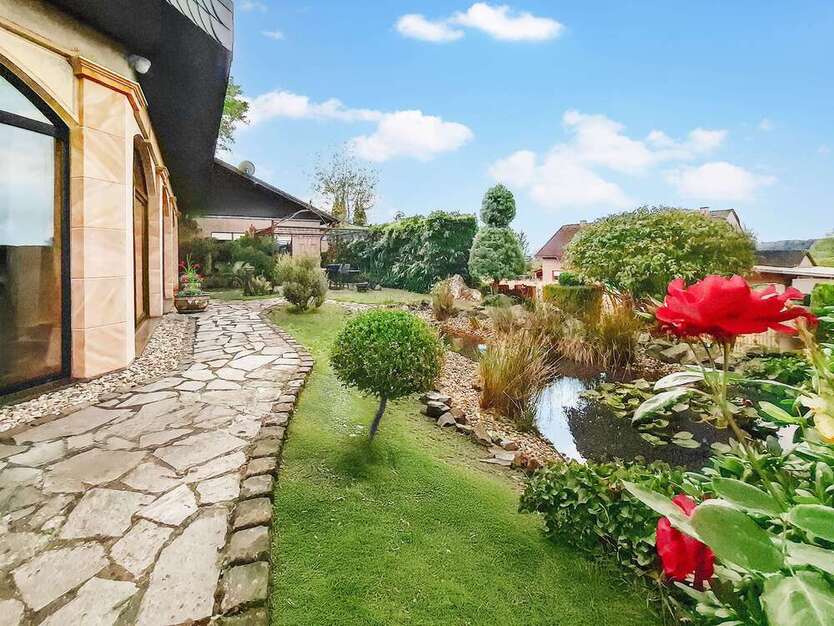 Haus zum Kaufen in HASSELBACH 499.000 € 346 m²