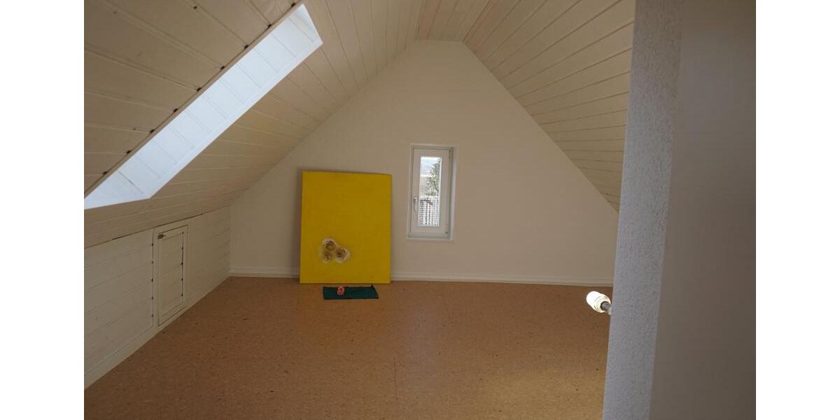 ****schöne helle sonnige große 5 Zimmerwohnung auf 2 Ebenen im OG 5 zimmer