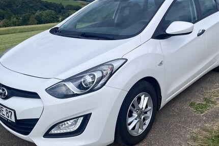 Hyundai i30 188.598 km 4.500 &euro; Ölsen 57612