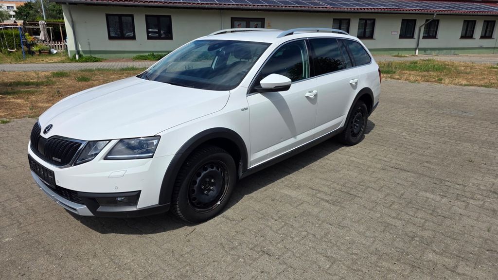 Skoda Octavia 294.000 km 8.800 &euro; Groß Kreutz OT Jeserig 14550