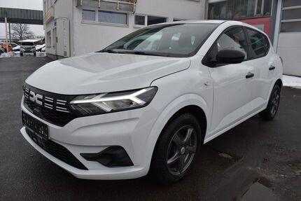 Dacia Sandero 14.000 km 9.900 &euro; Neustadt bei Coburg 96465