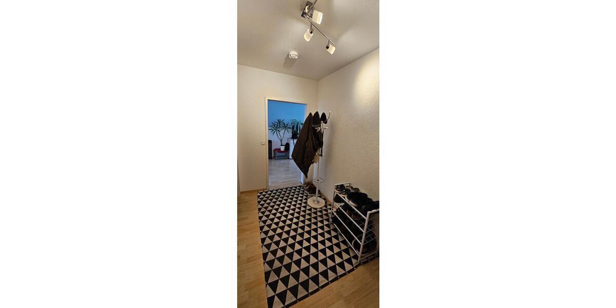 Etagenwohnung Villingen-Schwenningen Schwenningen - 3.5 Zimmer, 92 m&sup2;, 215.000&euro; | Angebot:26441175