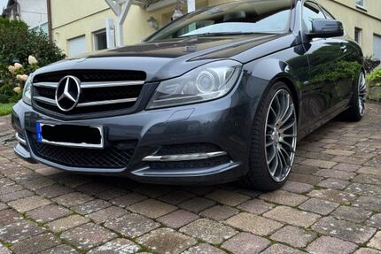 Mercedes-Benz C 350 101.300 km 18.750 &euro; Espenau 34314