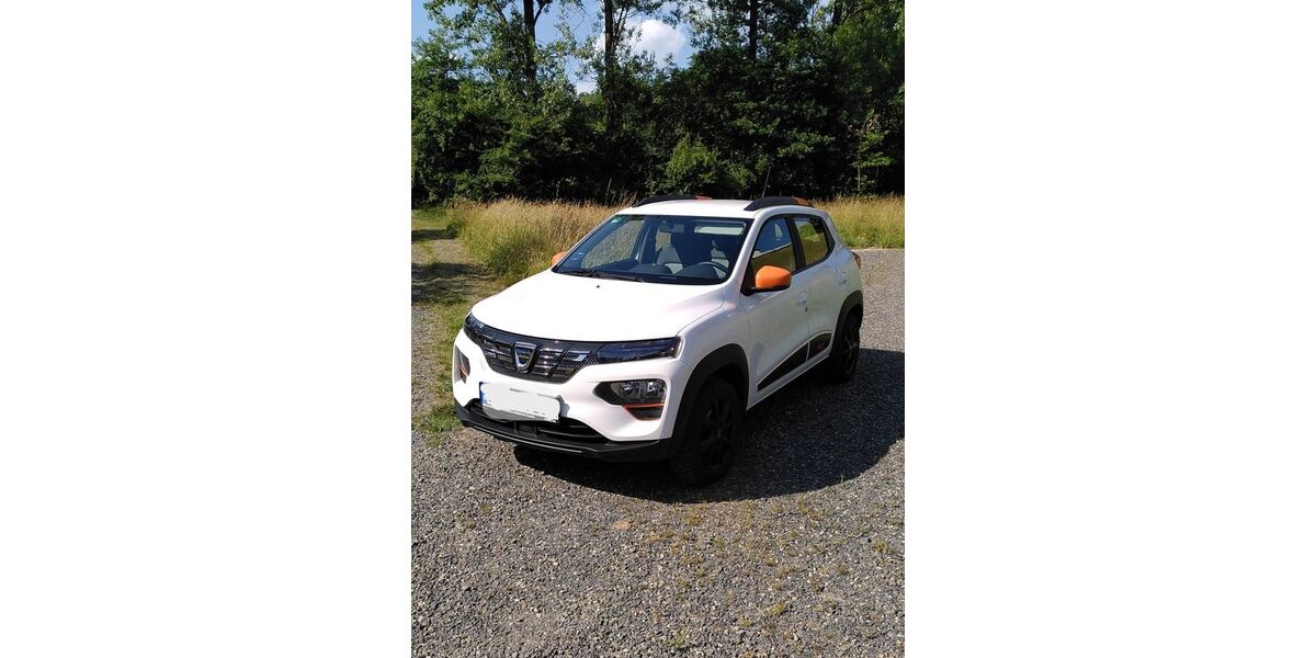 Dacia Spring 31.767 km 9.500 &euro; Coburg 96450