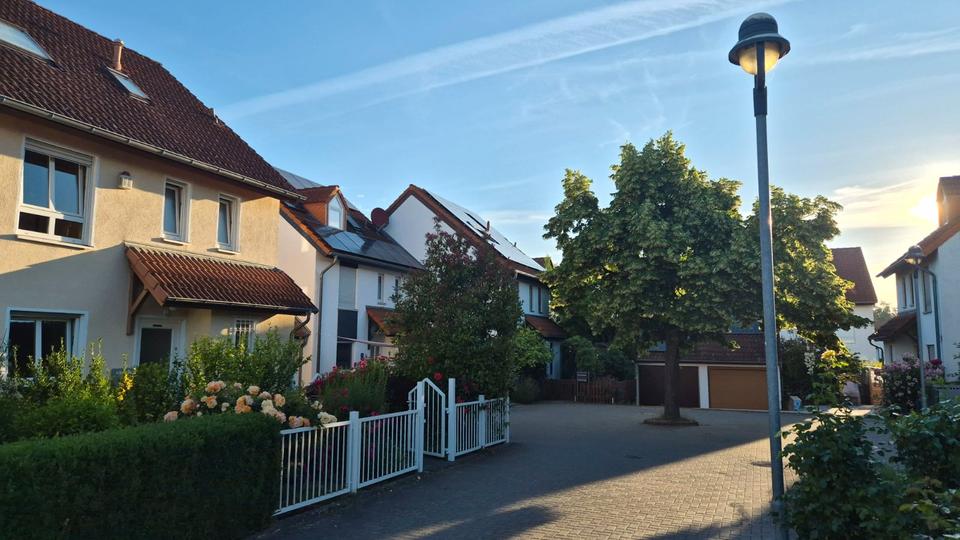 Doppelhaushälfte Butzbach - 7 Zimmer, 120 m&sup2;, 540.000&euro; | Angebot:27081685