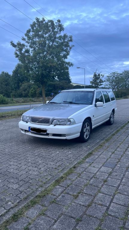 V70