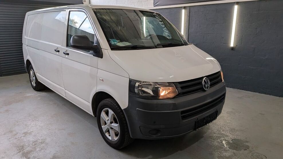 VW T5 Transporter 288.000 km 6.390 € Moers 47441