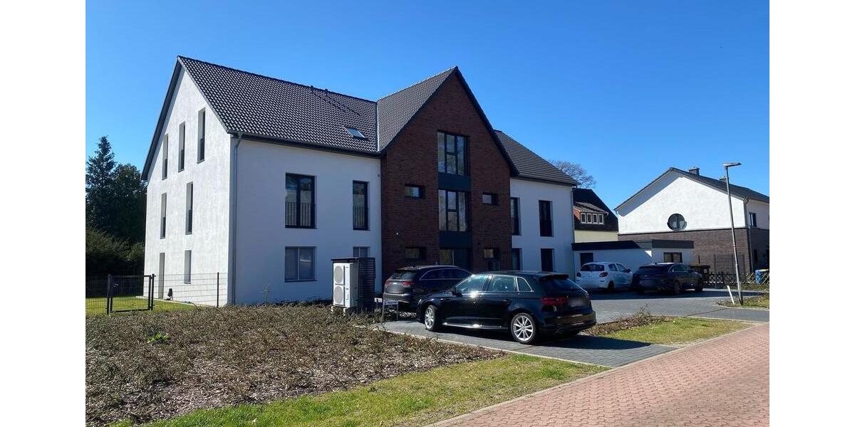 Ca. 90 m² Dachgeschosswohnung mit südausgerichtetem Balkon in WinsenAller 3 zimmer