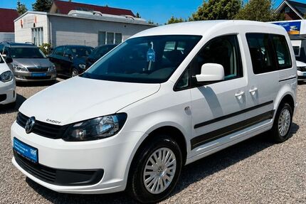 VW Caddy 222.000 km 7.999 &euro; Sassenburg 38524