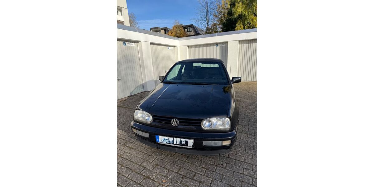 VW Golf 208.000 km 2.500 &euro; Oldenburg 26125