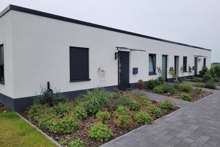 großzügig Wohnen mit Garten und Aussicht ins Grüne