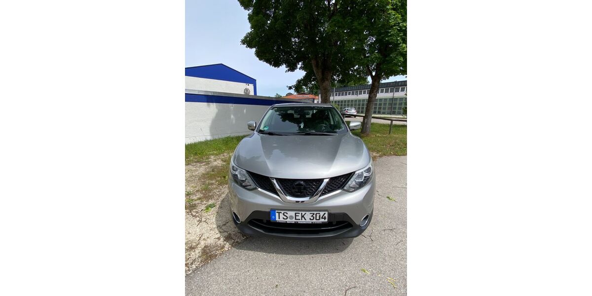 Nissan Qashqai 94.000 km 8.900 &euro; Traunstein 83278