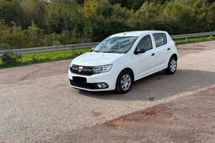 Dacia Sandero 14.000 km 9.000 € Umkirch 79224