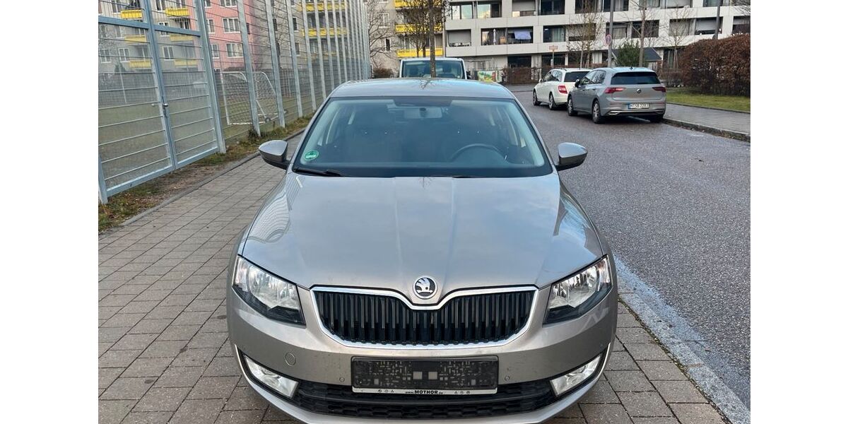 Skoda Octavia 98.550 km 9.800 € München 81825