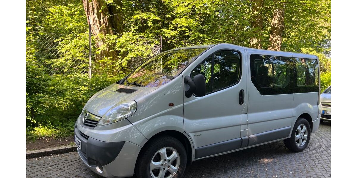 Opel Vivaro 133.000 km 12.499 &euro; Braunschweig 38102